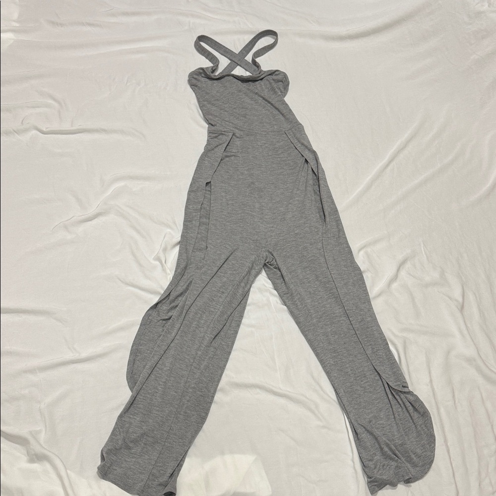 Jala Yoga Crossback Slit Leg Gray Women's Jumpsuit, sz small, flowy and soft